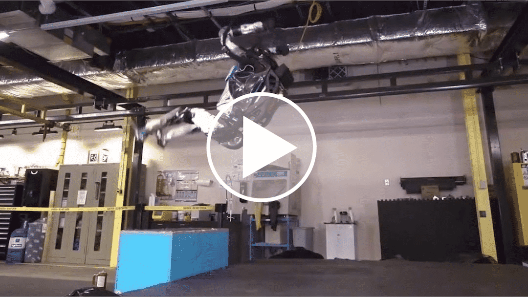 Boston Dynamics : cette vidéo inédite du robot Atlas va vous troubler !